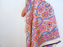 Carica l'immagine nel visualizzatore di Gallery, EMBROIDERY SILK SCARF 30
