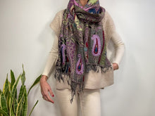 Load and play video in Gallery viewer, WOOL SCARF 16
