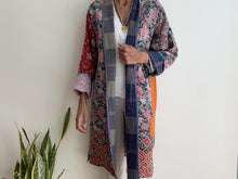 Load and play video in Gallery viewer, VINTAGE COTTON KIMONO 5
