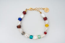 Load image into Gallery viewer, PANTONE PEARL BRACELET
