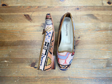 Load image into Gallery viewer, KILIM SHOES 3
