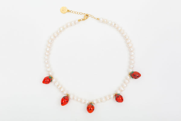 STRAWBERRY PEARL NECKLACE