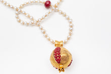 Load image into Gallery viewer, POMEGRANATE PEARL PENDANT - BURGUNDY
