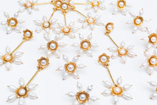 Cargar imagen en el visor de la galería, DAISY EARRING
